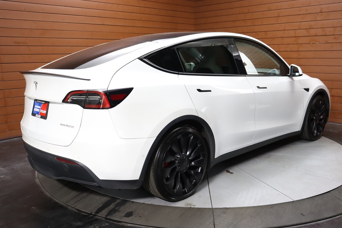 2022 Tesla Model Y Performance photo 19