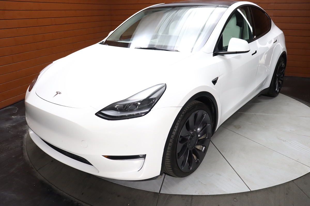 2022 Tesla Model Y Performance photo 3