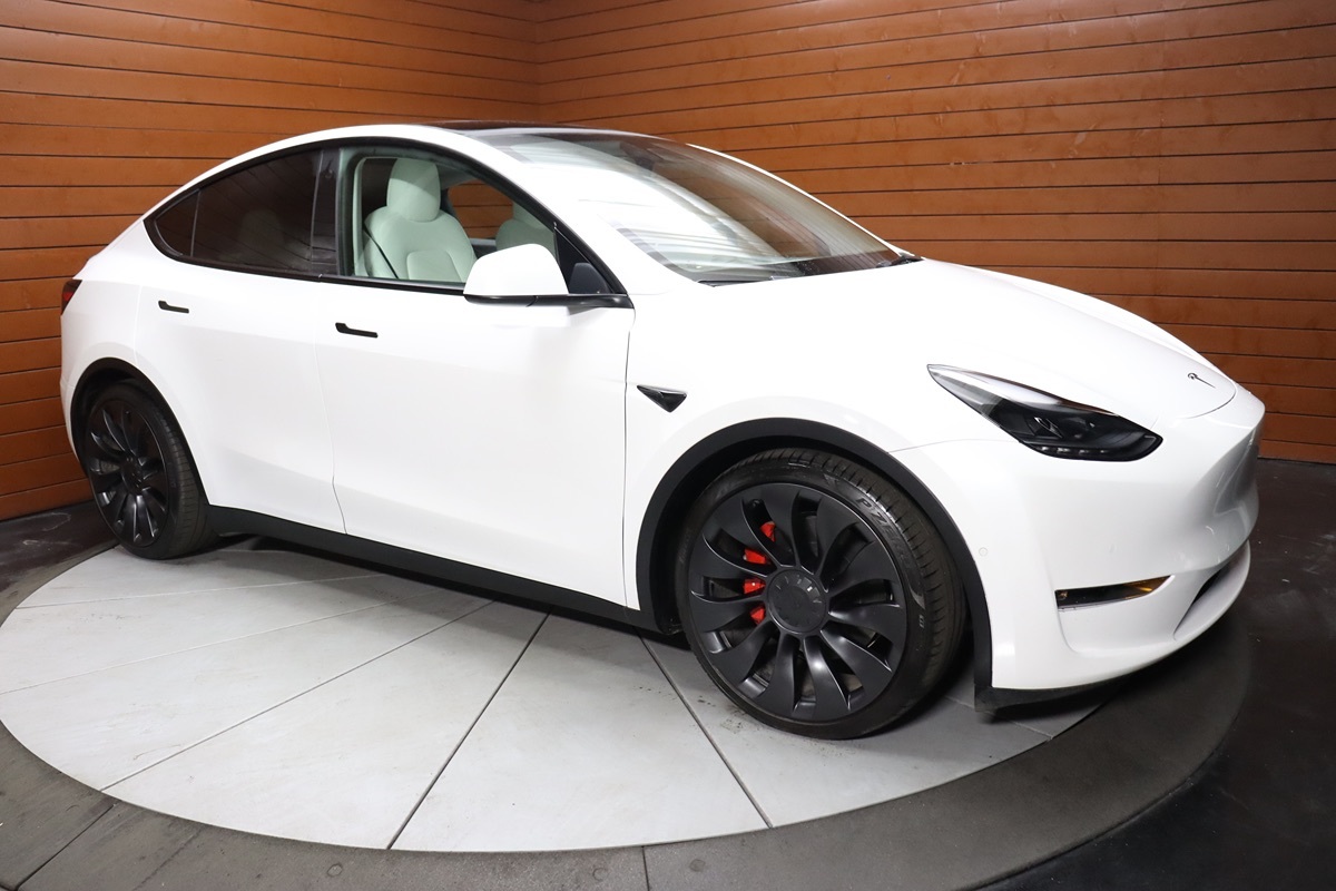 2022 Tesla Model Y Performance photo 16