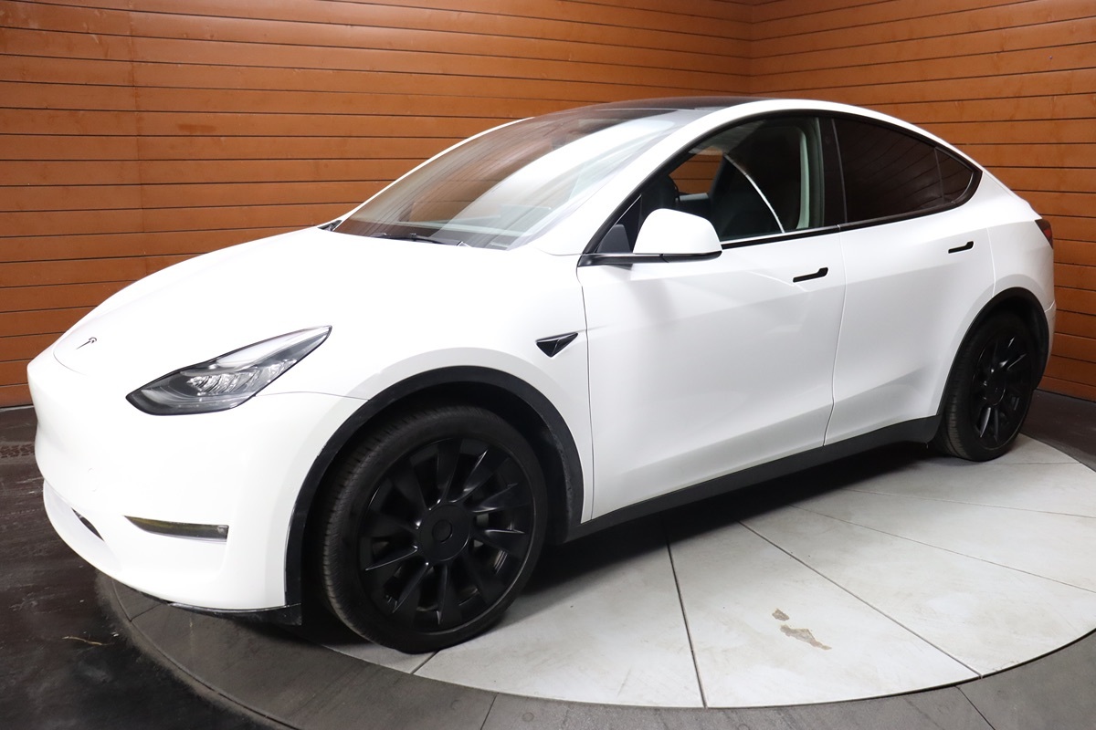 2022 Tesla Model Y Long Range photo 6