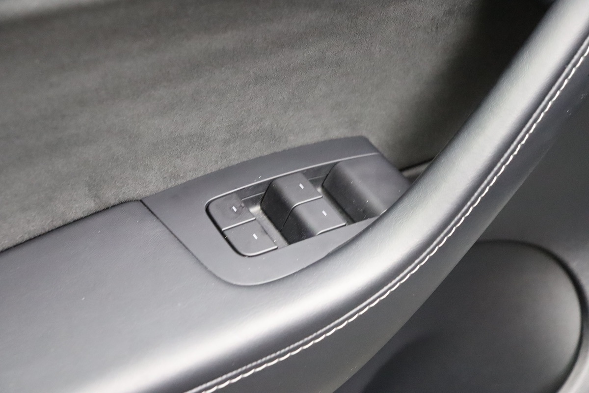 2022 Tesla Model Y Long Range photo 22