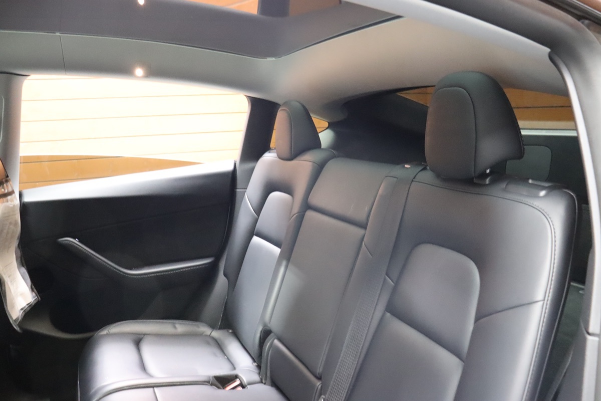 2022 Tesla Model Y Long Range photo 34