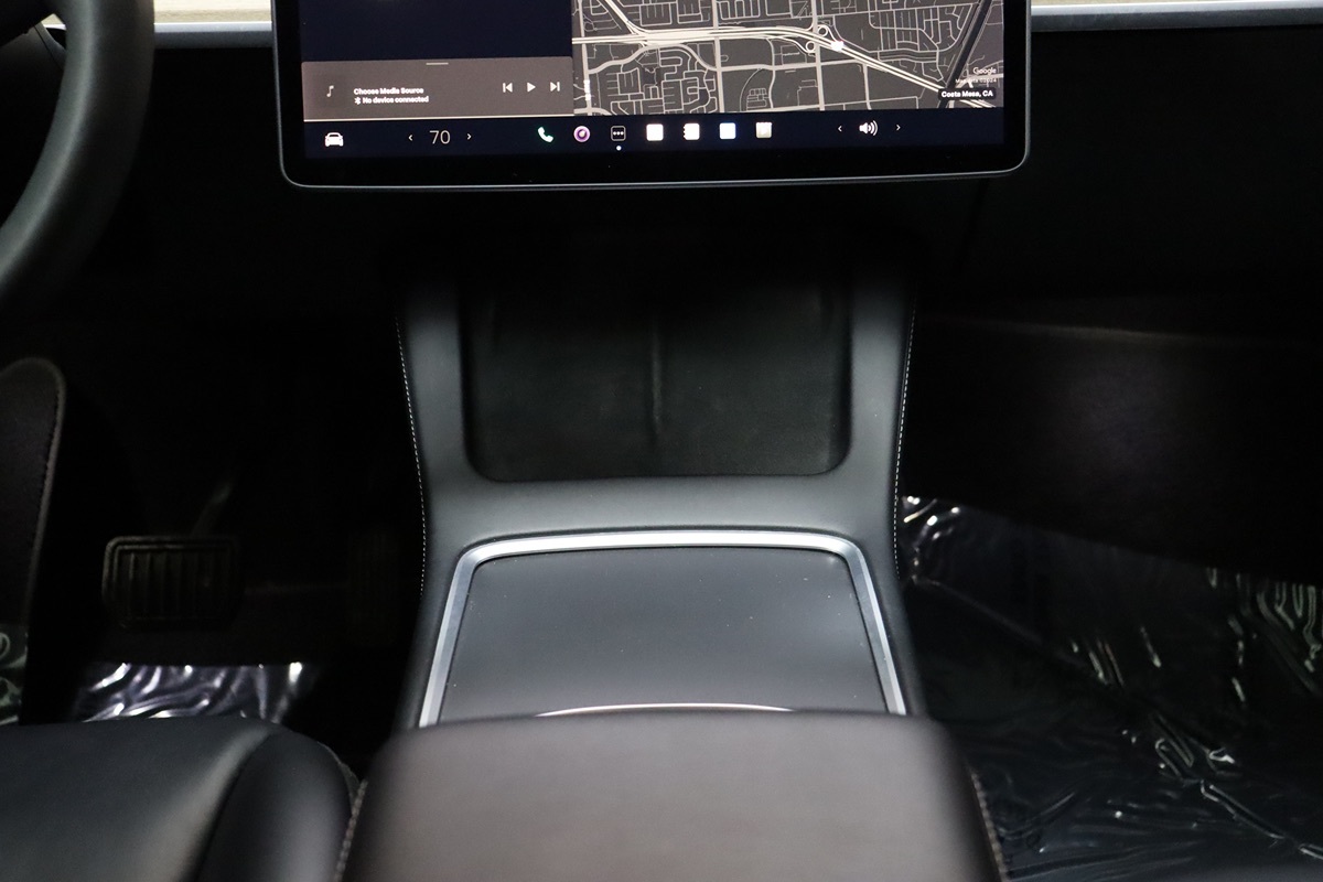 2022 Tesla Model Y Long Range photo 35
