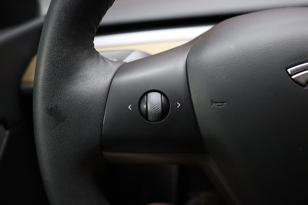 2022 Tesla Model Y Long Range photo 40