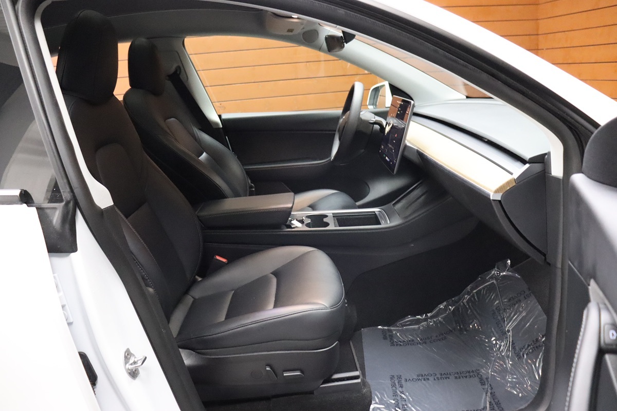 2022 Tesla Model Y Long Range photo 46
