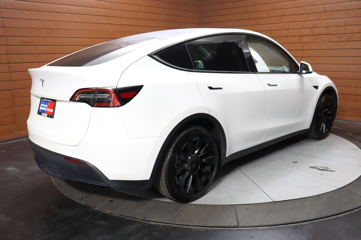2022 Tesla Model Y Long Range photo 14