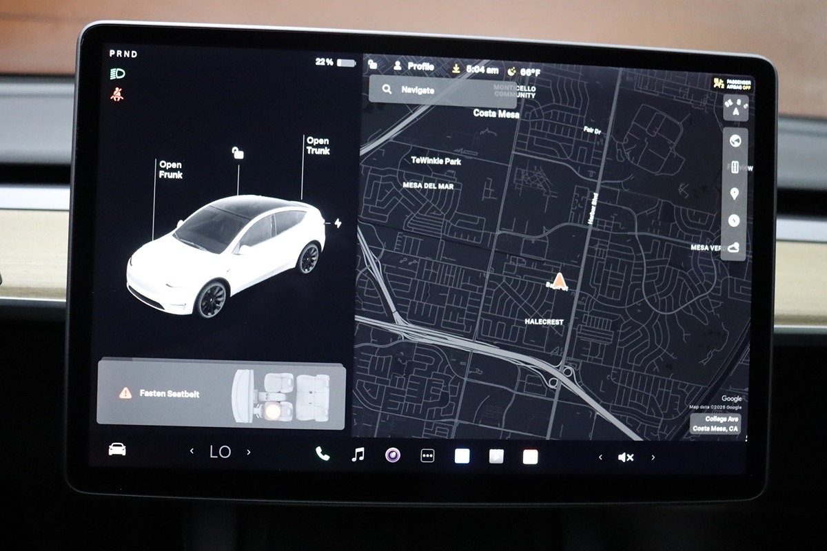 2022 Tesla Model Y Long Range photo 18