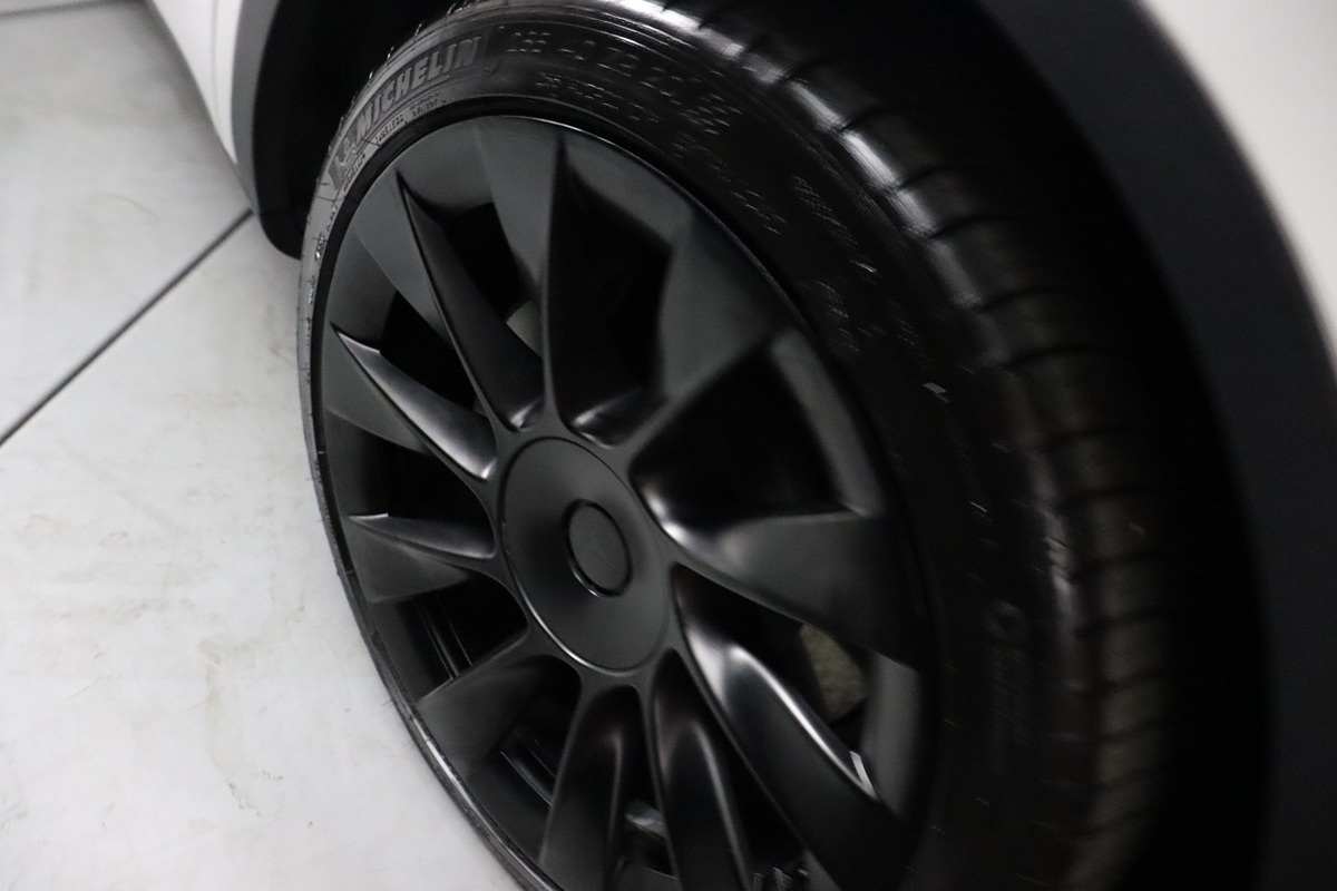 2022 Tesla Model Y Long Range photo 23