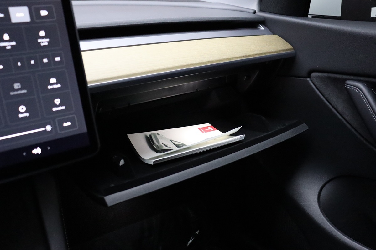 2021 Tesla Model Y Long Range photo 25