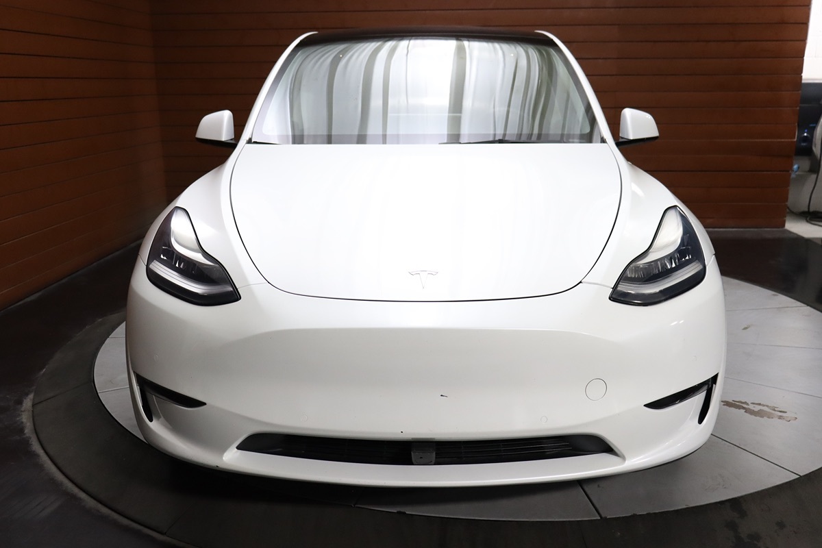 2021 Tesla Model Y Long Range photo 2