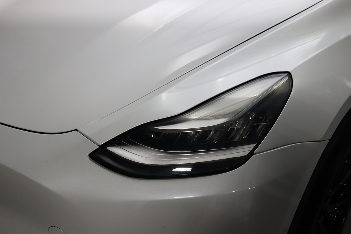 2021 Tesla Model Y Long Range photo 3
