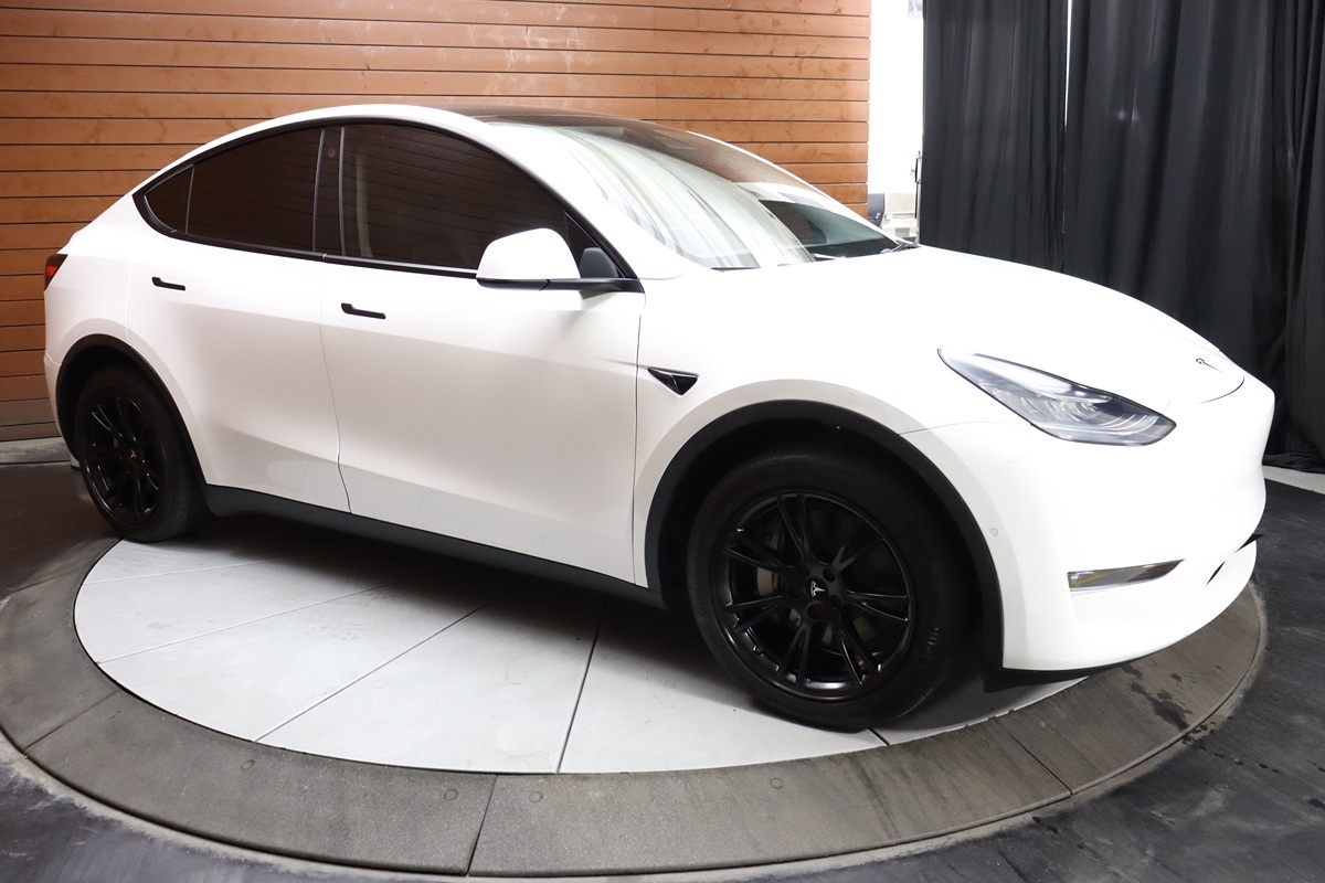 2021 Tesla Model Y Long Range photo 14