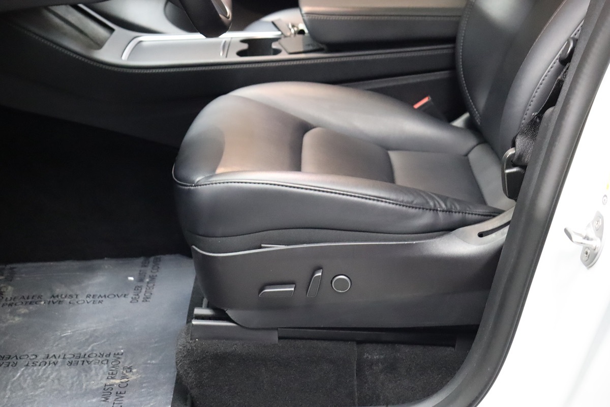 2021 Tesla Model Y Long Range photo 30