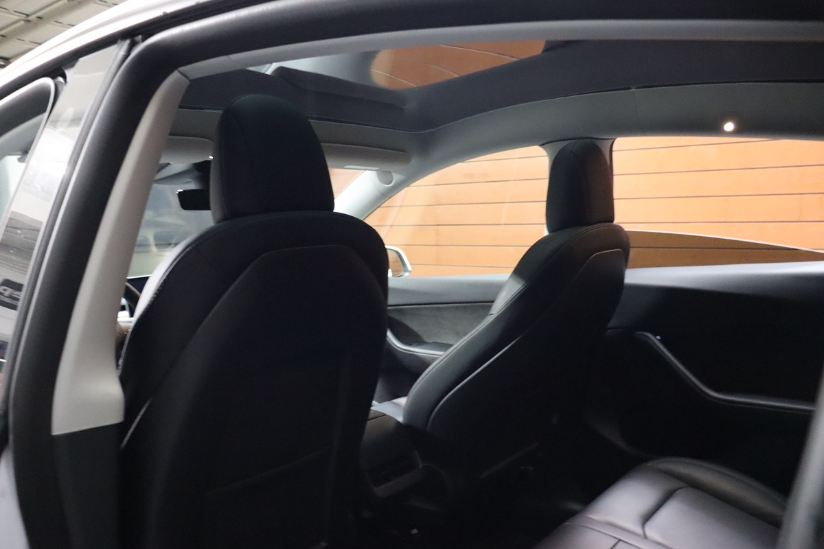 2021 Tesla Model Y Long Range photo 33
