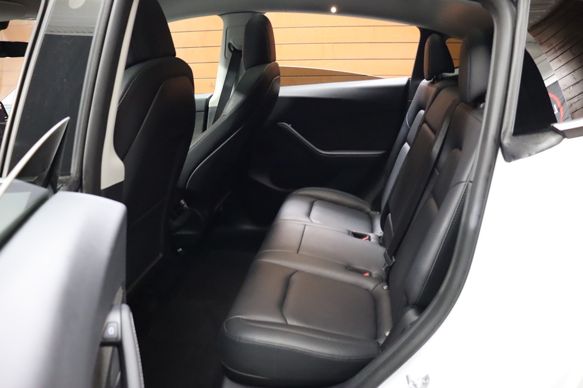 2021 Tesla Model Y Long Range photo 34