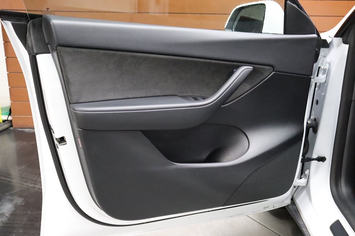 2021 Tesla Model Y Long Range photo 39