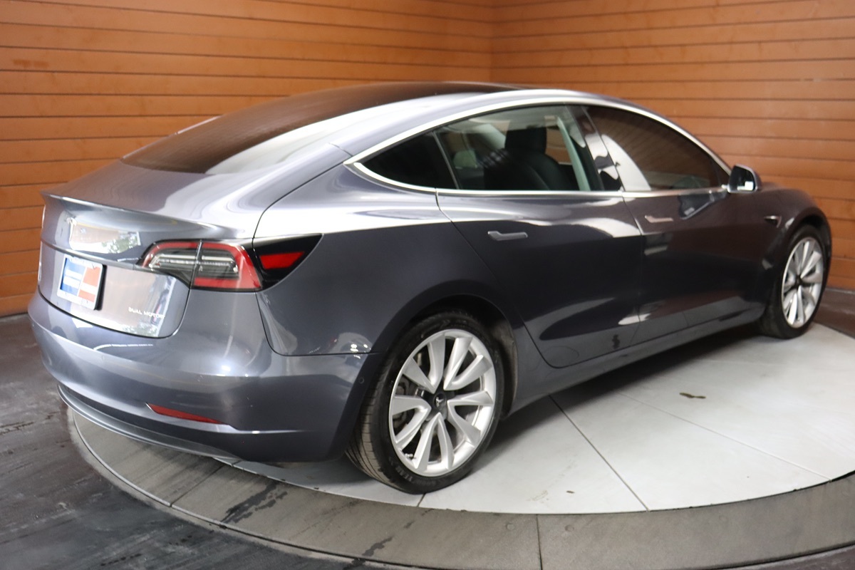 2020 Tesla Model 3 Long Range photo 6