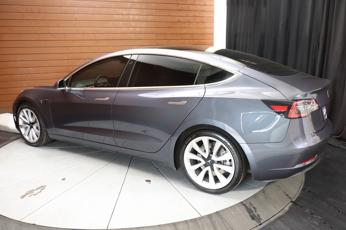 2020 Tesla Model 3 Long Range photo 8