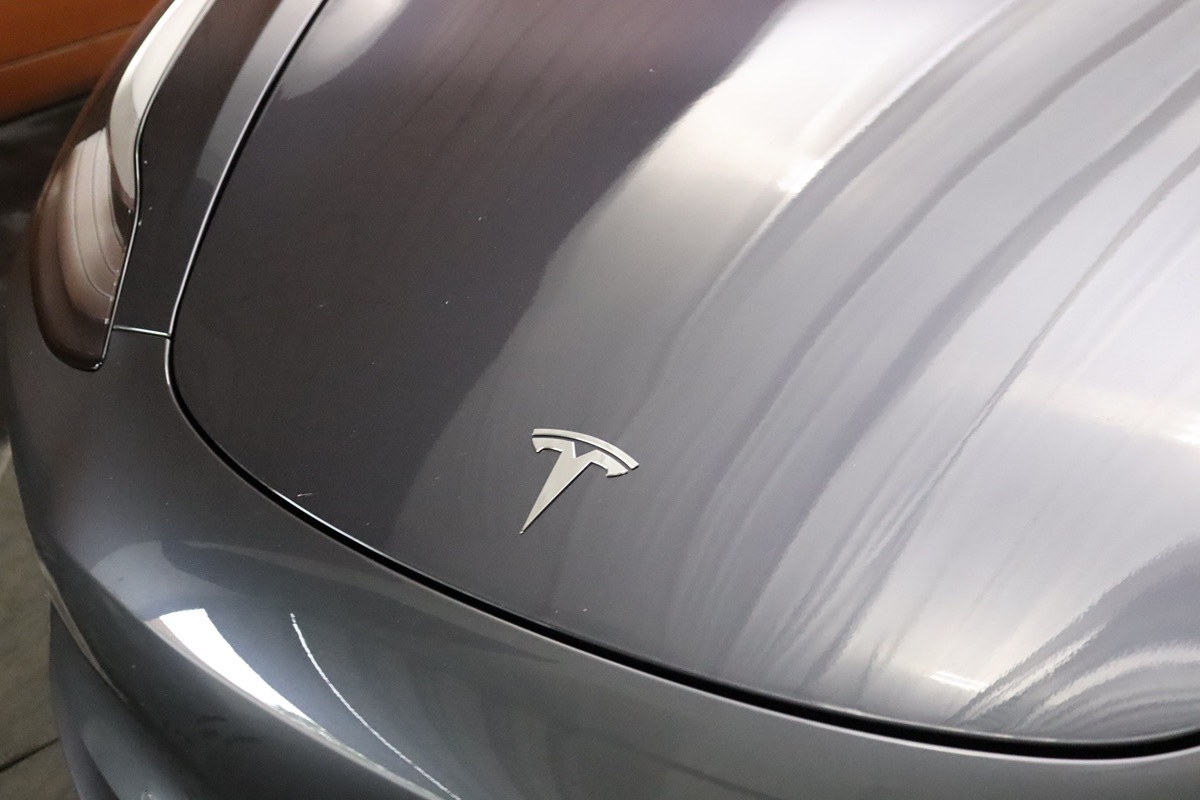 2020 Tesla Model 3 Long Range photo 11
