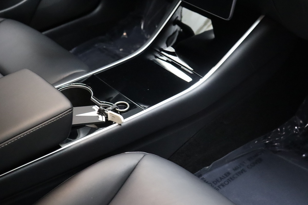 2020 Tesla Model 3 Long Range photo 32