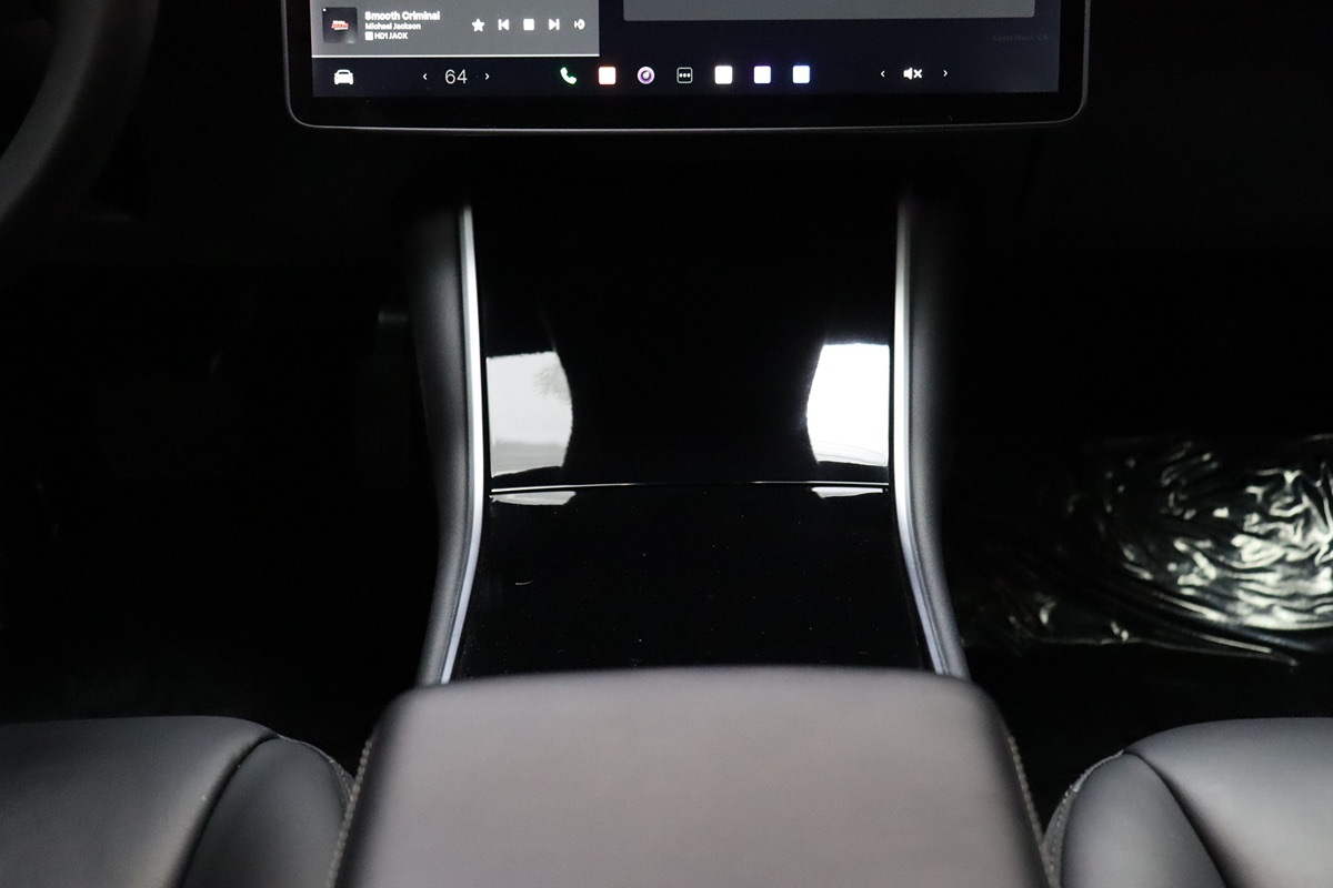 2020 Tesla Model 3 Long Range photo 35