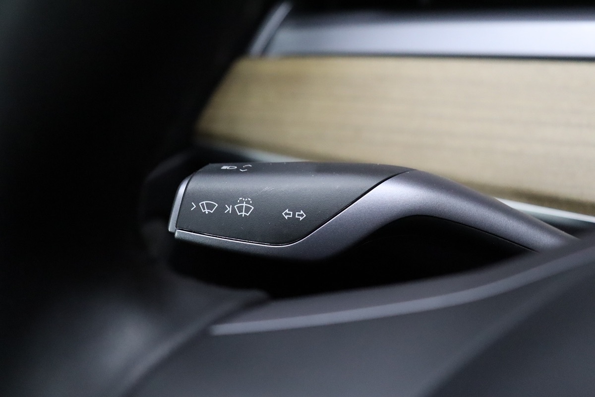 2020 Tesla Model 3 Long Range photo 40