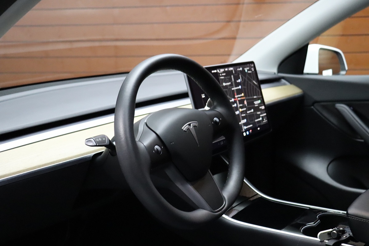 2021 Tesla Model Y Long Range photo 26