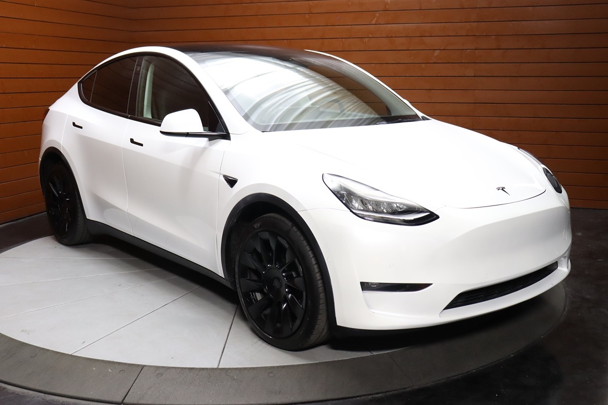 2021 Tesla Model Y Long Range photo 14