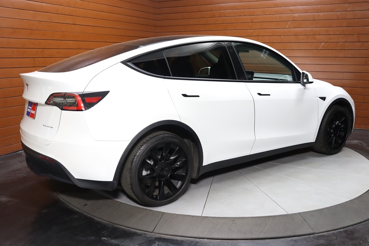 2021 Tesla Model Y Long Range photo 16