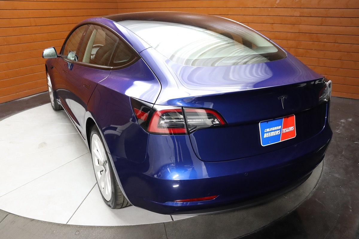 2022 Tesla Model 3 photo 9