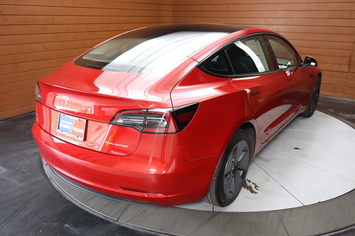 2022 Tesla Model 3 Long Range photo 19