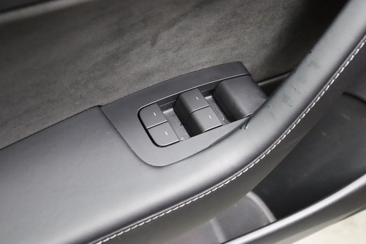 2022 Tesla Model 3 Long Range photo 25