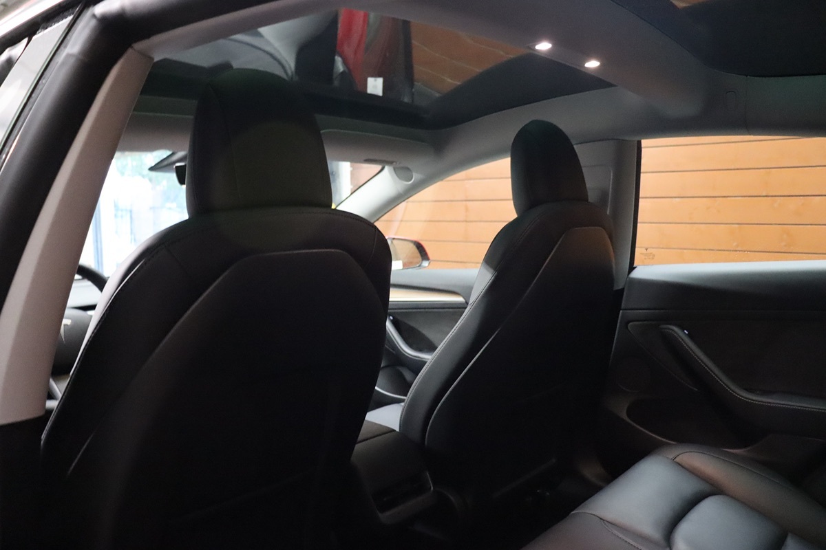 2022 Tesla Model 3 Long Range photo 32