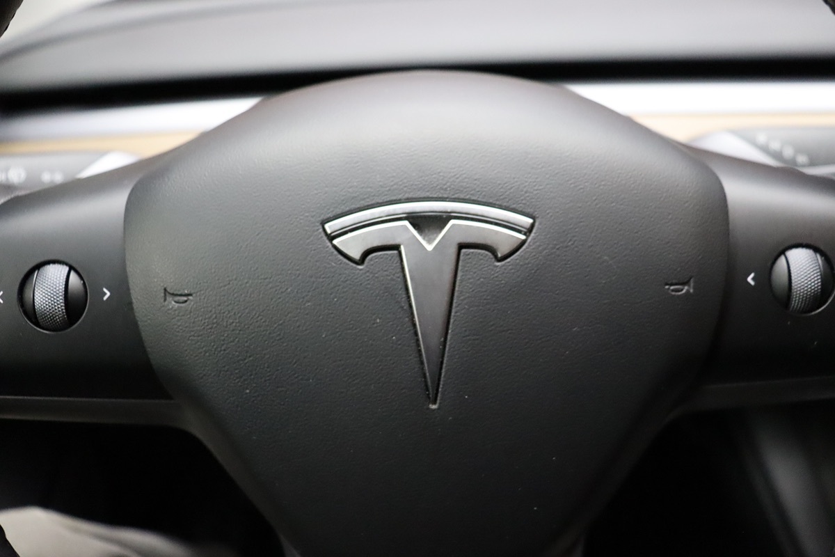 2022 Tesla Model 3 Long Range photo 44