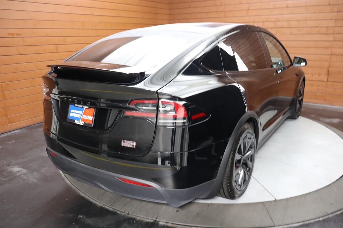 2022 Tesla Model X photo 3