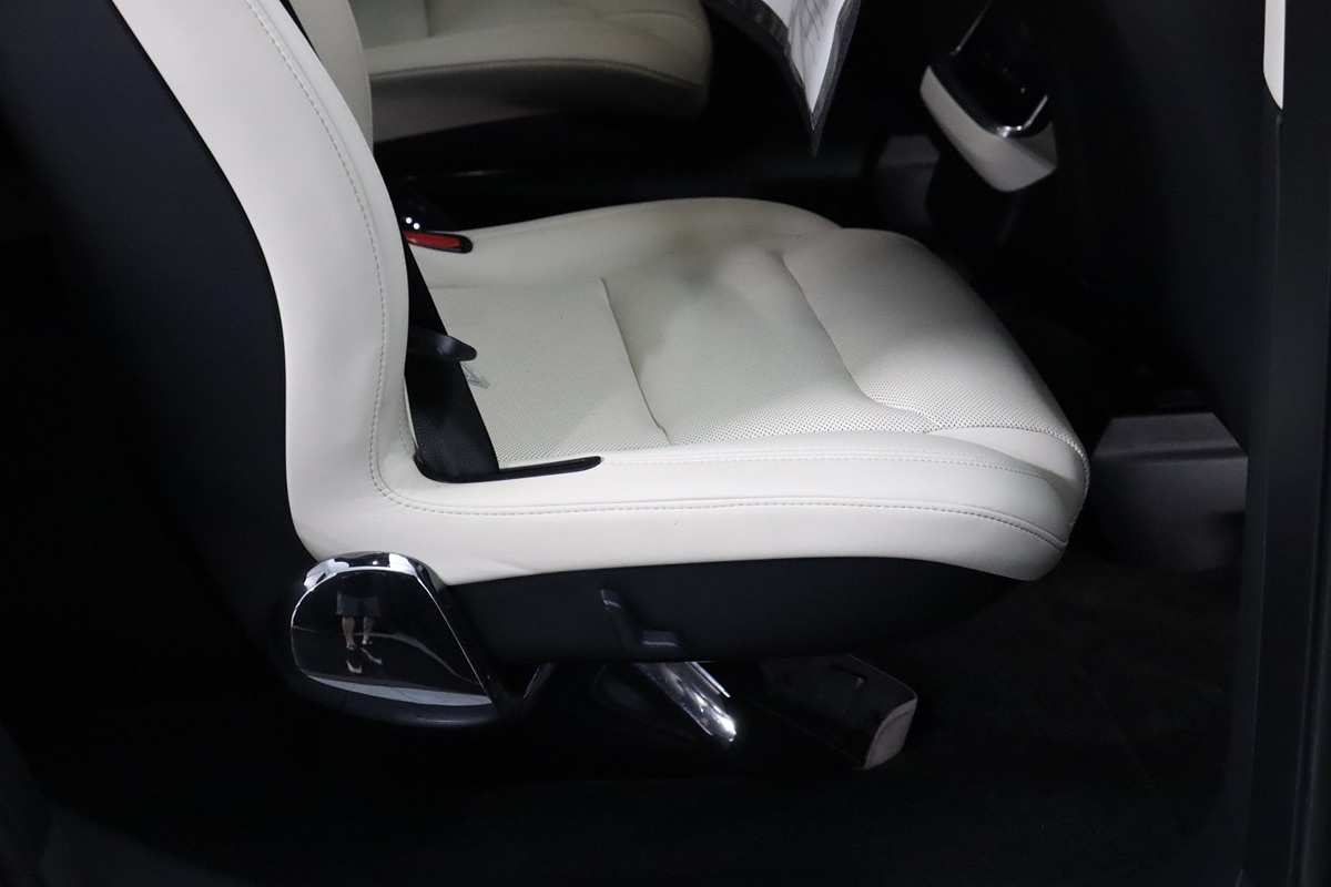 2022 Tesla Model X photo 12