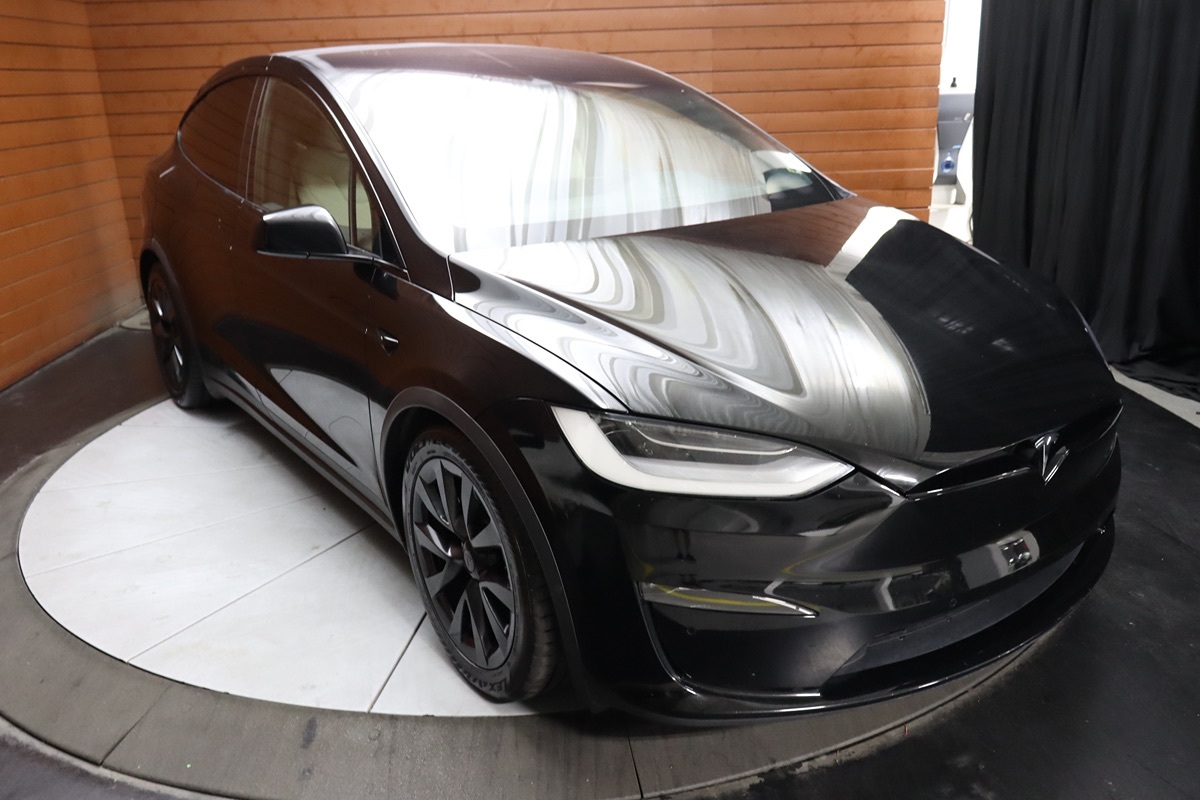 2022 Tesla Model X photo 46