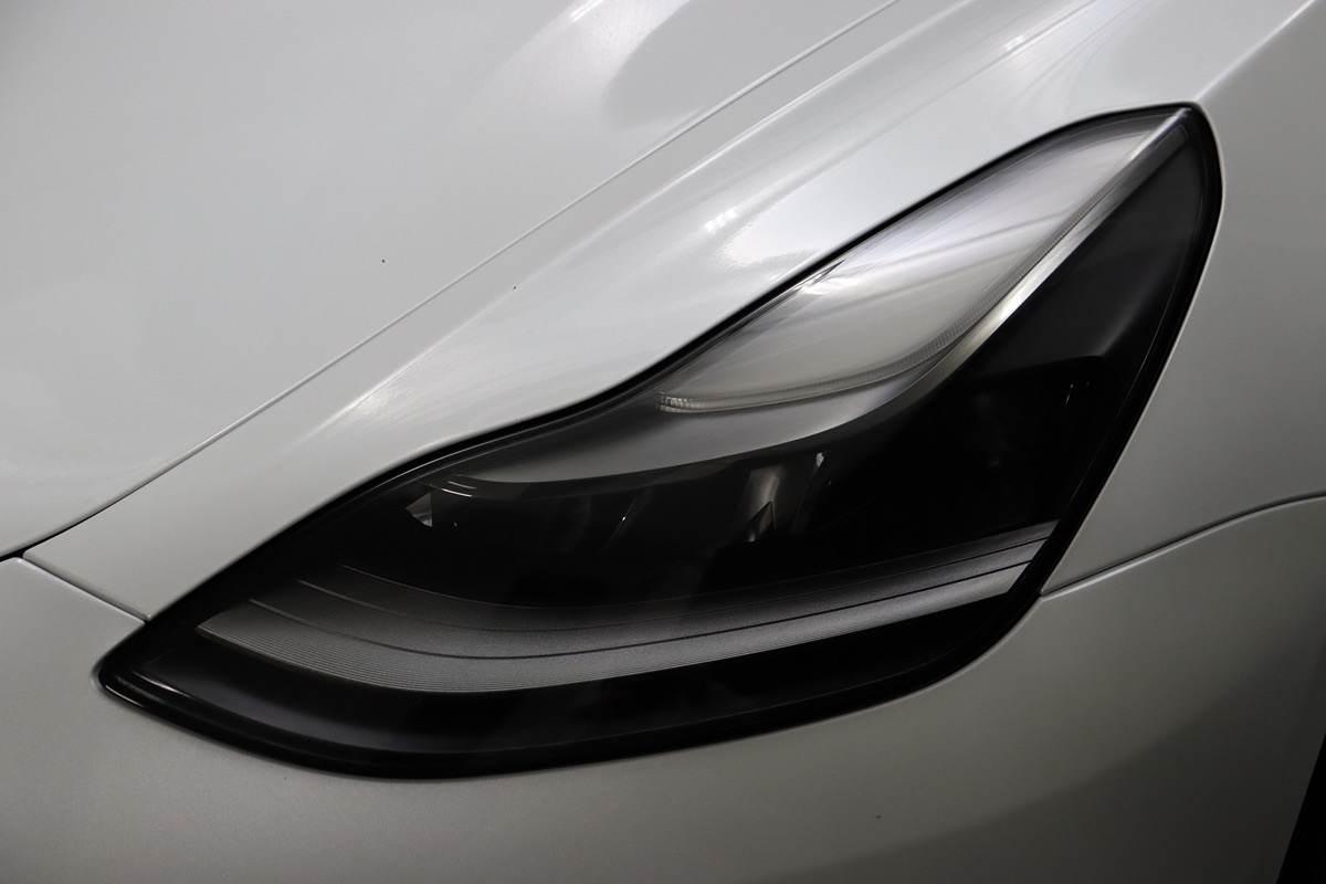 2022 Tesla Model 3 photo 3