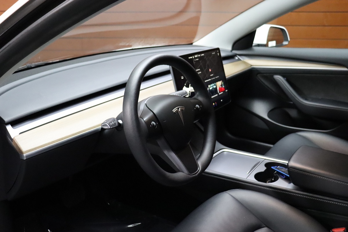 2022 Tesla Model 3 photo 29