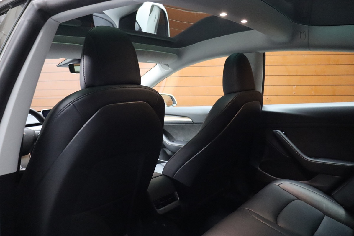 2022 Tesla Model 3 photo 34