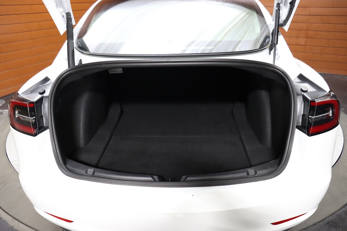 2022 Tesla Model 3 photo 11