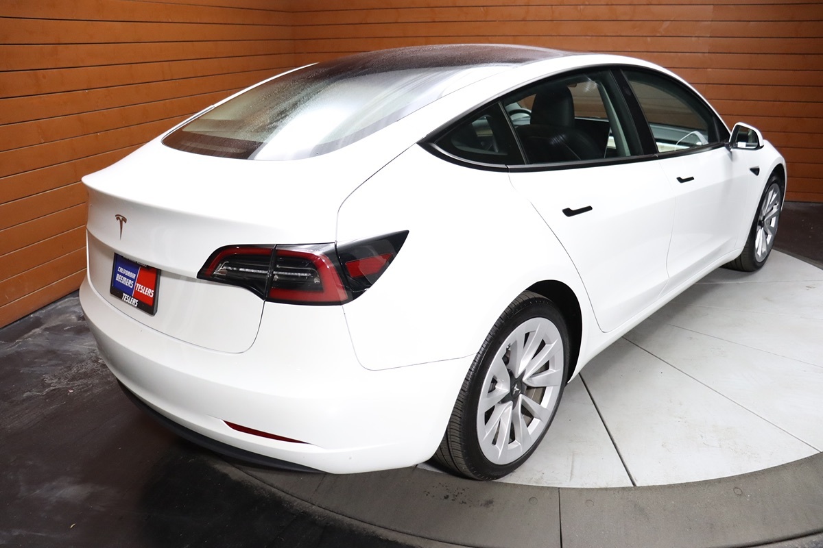 2022 Tesla Model 3 photo 17