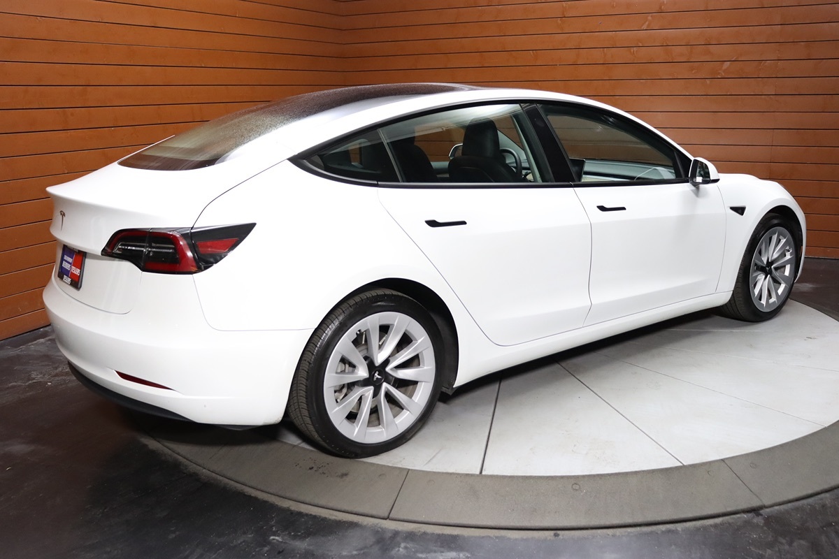 2022 Tesla Model 3 photo 18