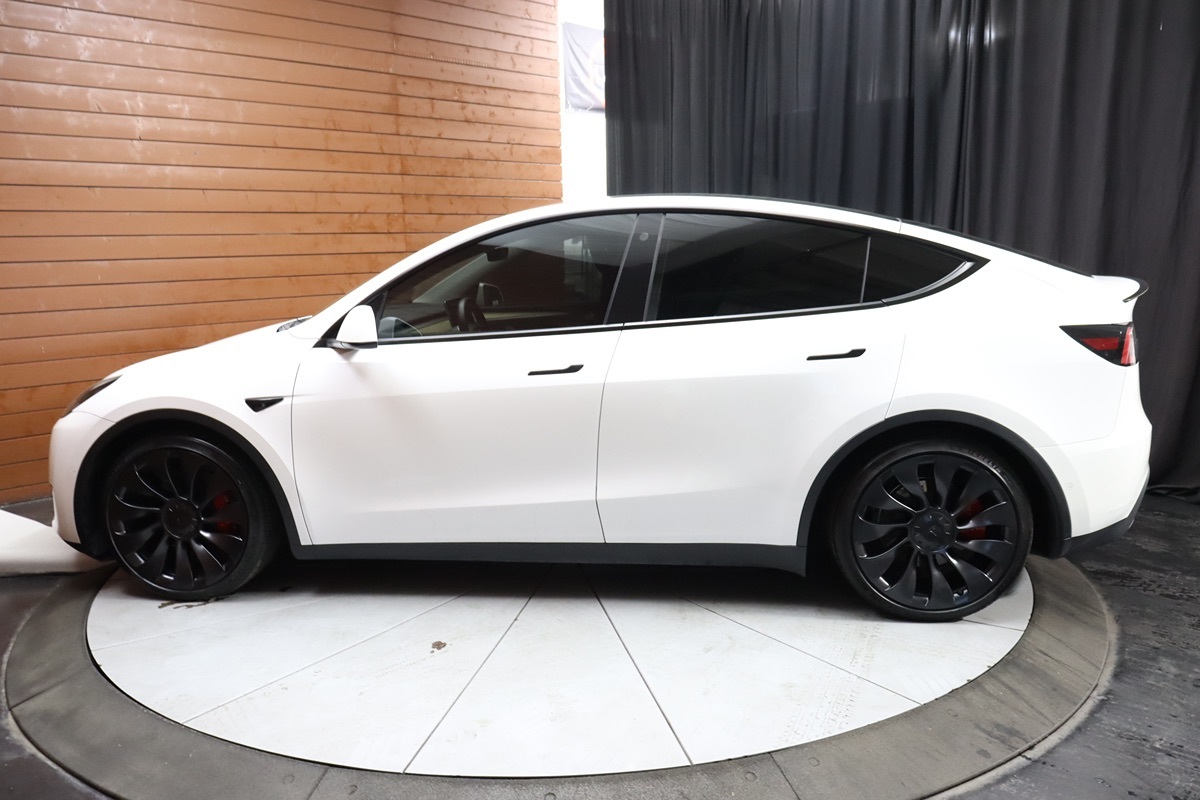 2022 Tesla Model Y Performance photo 8