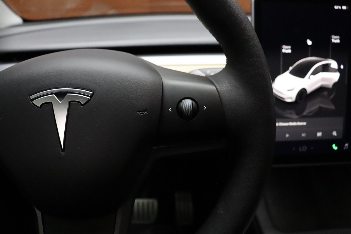 2022 Tesla Model Y Performance photo 32