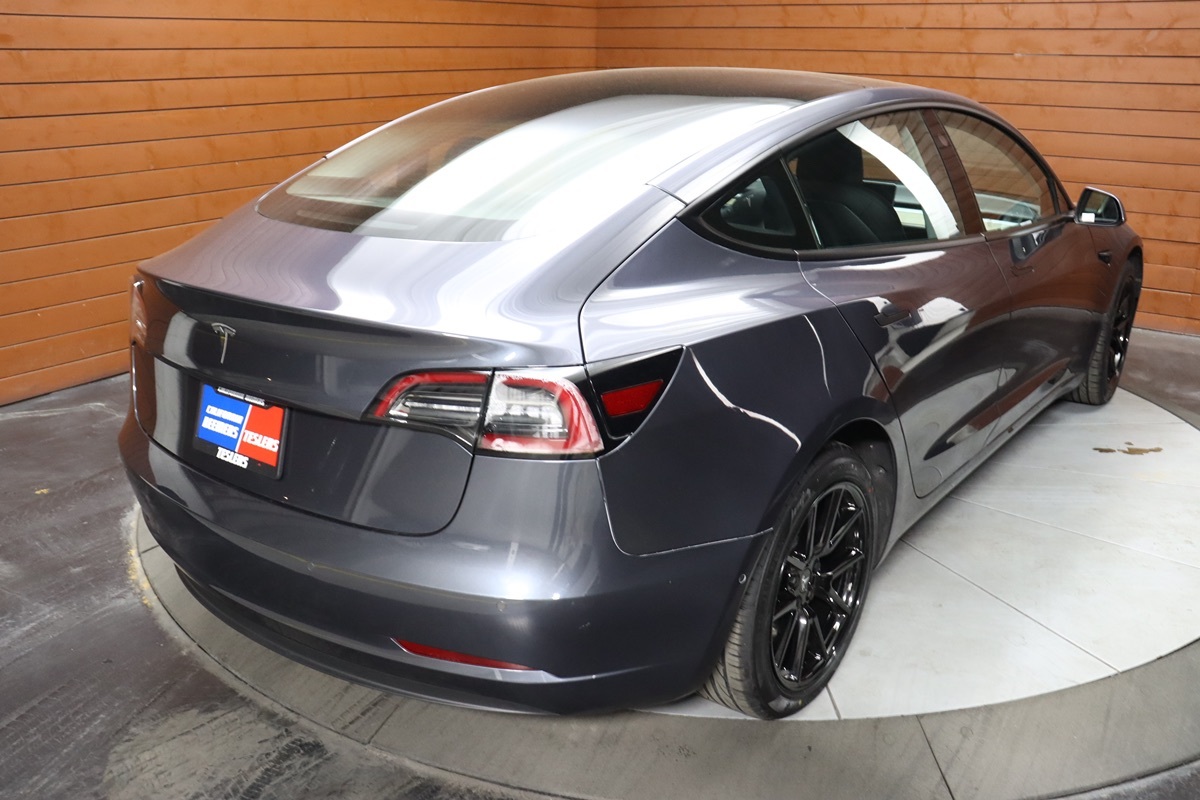 2023 Tesla Model 3 photo 24