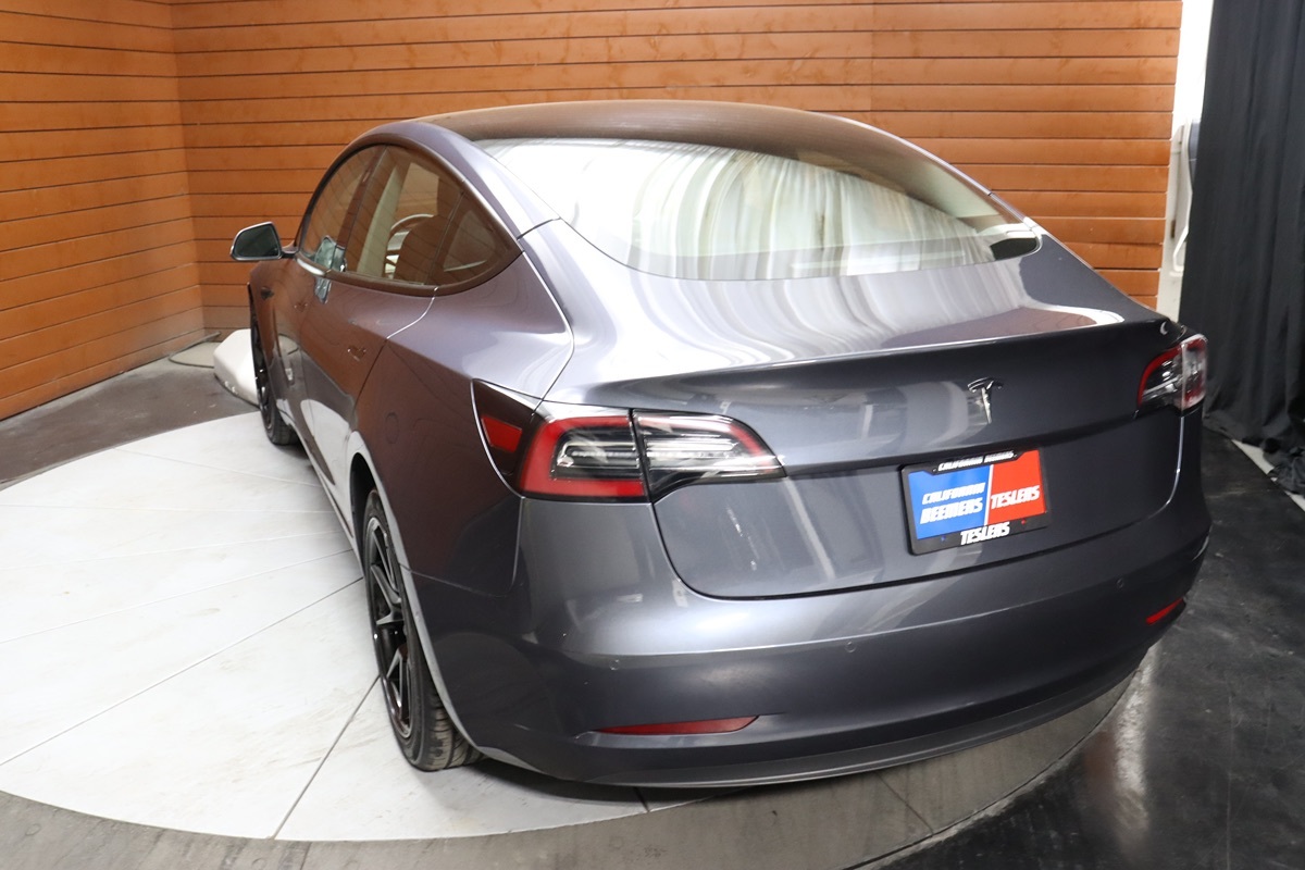 2023 Tesla Model 3 photo 18