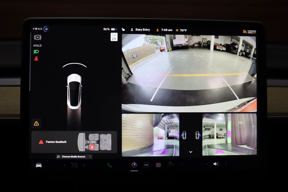 2021 Tesla Model 3 Standard Range Plus photo 21