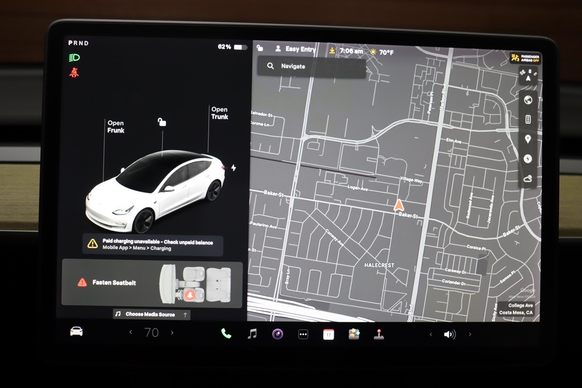 2021 Tesla Model 3 Standard Range Plus photo 23