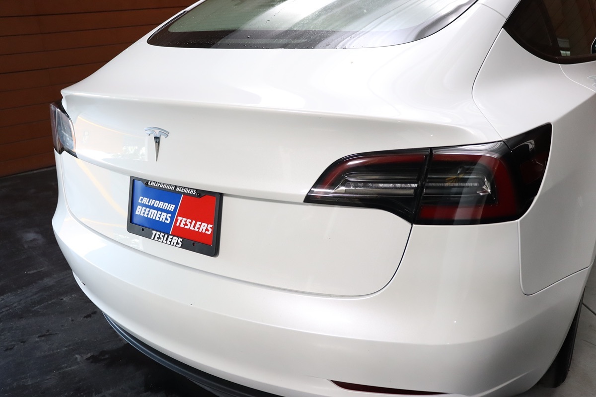 2021 Tesla Model 3 Standard Range Plus photo 12